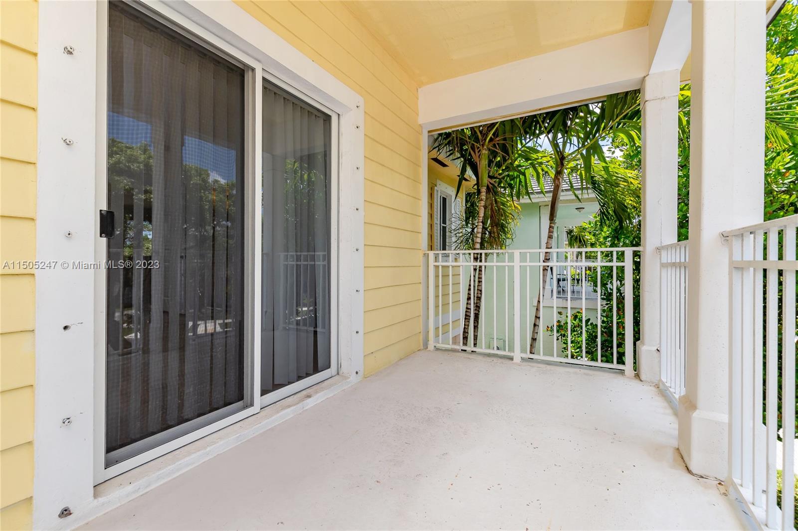 EMILIOS PLACE AT OASIS - Residential Lease