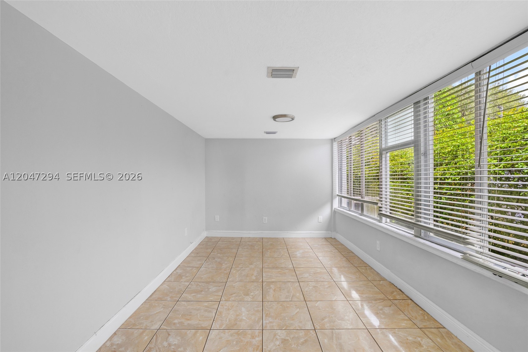 SCOTT LAKE MANOR SEC 1 - Residential