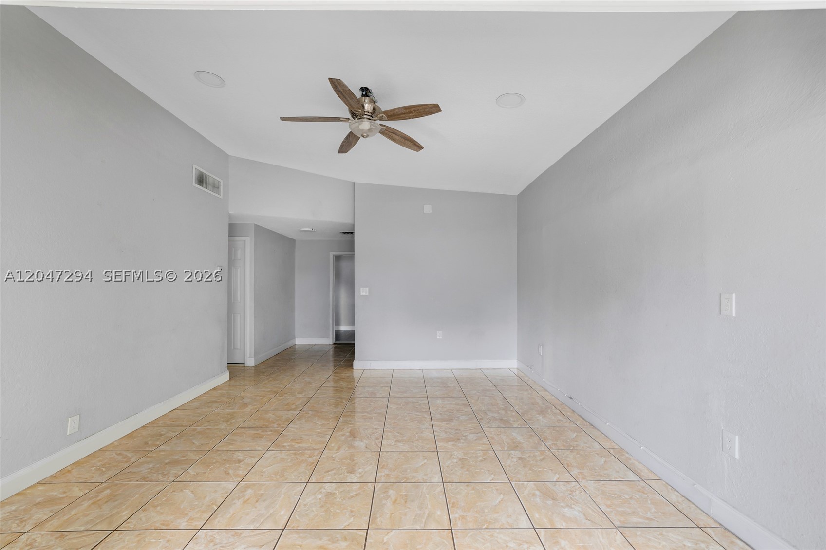 SCOTT LAKE MANOR SEC 1 - Residential