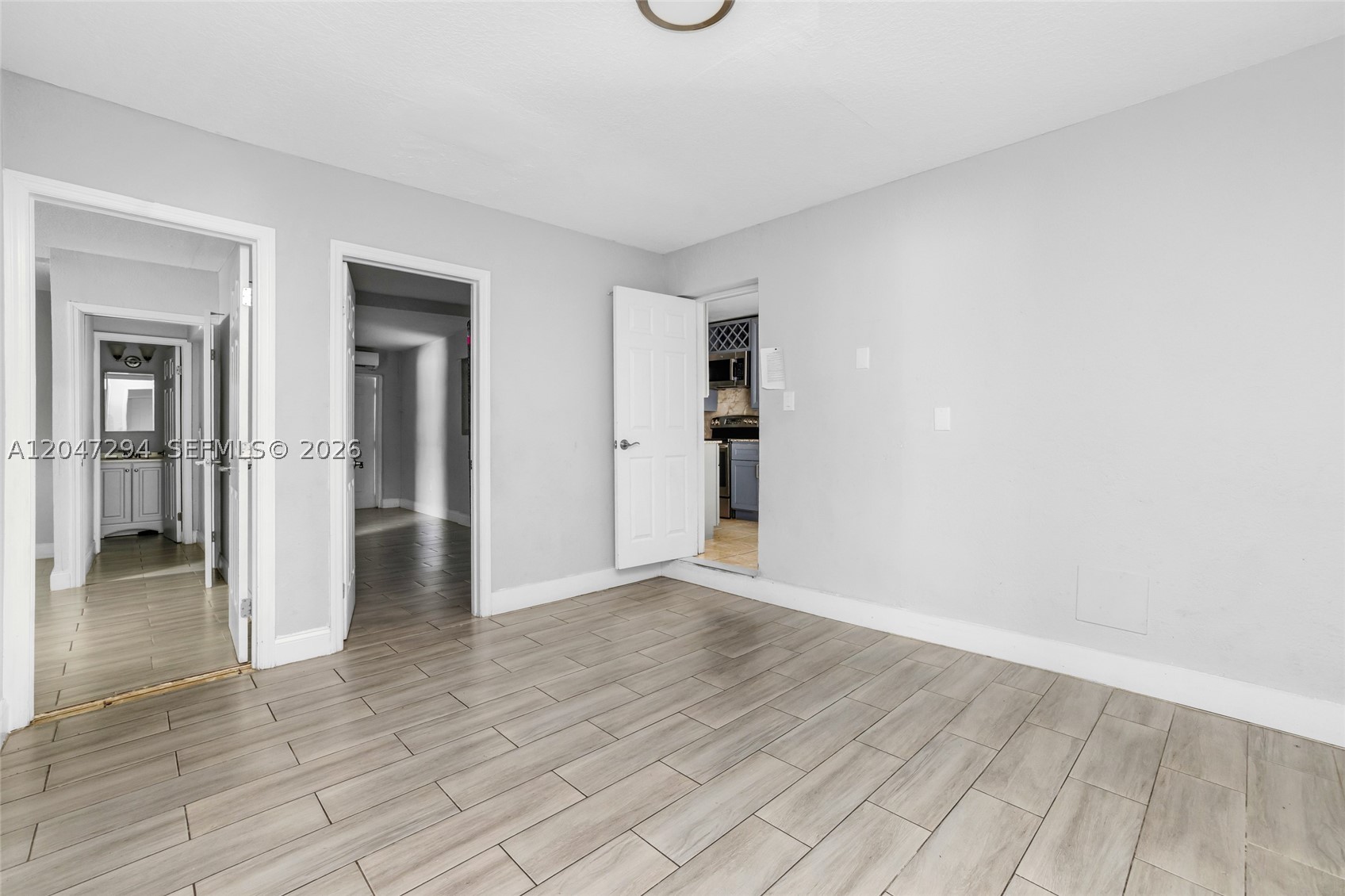 SCOTT LAKE MANOR SEC 1 - Residential