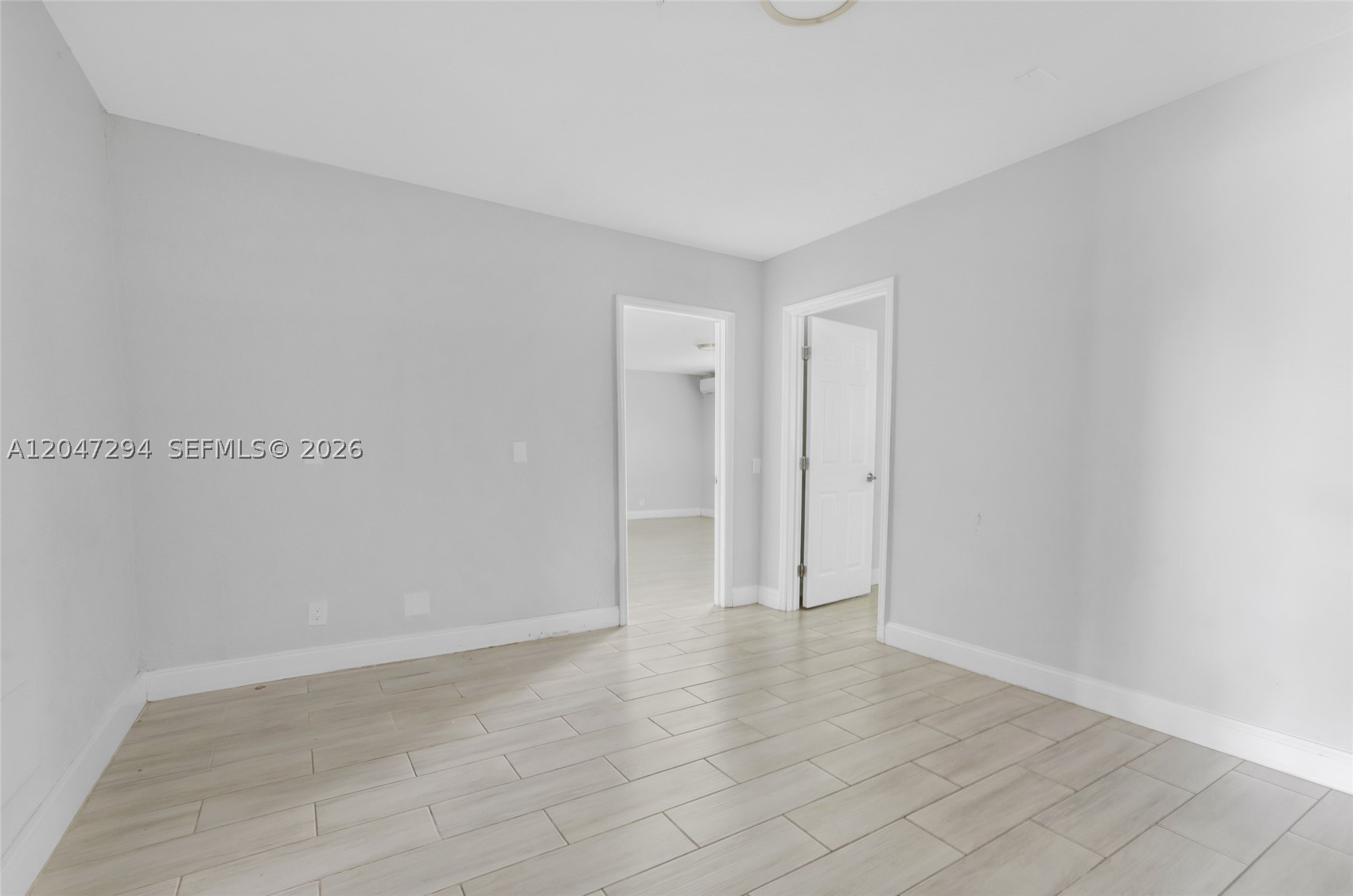 SCOTT LAKE MANOR SEC 1 - Residential
