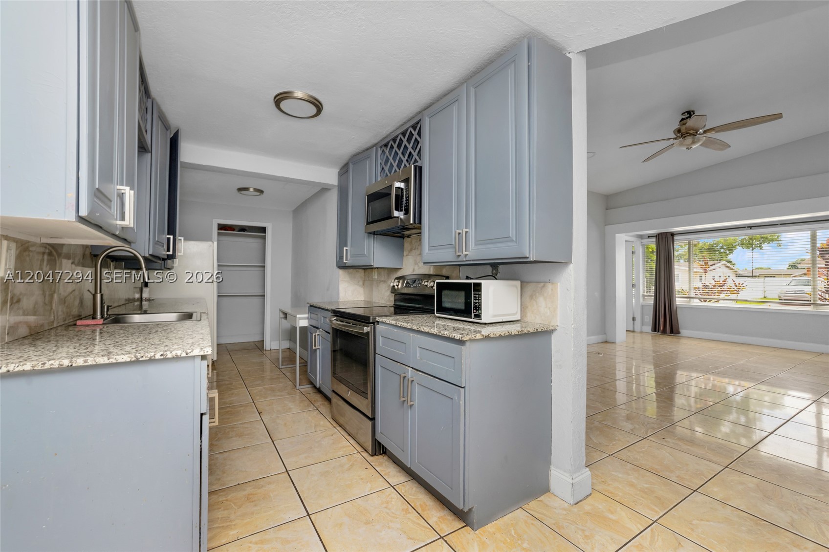 SCOTT LAKE MANOR SEC 1 - Residential