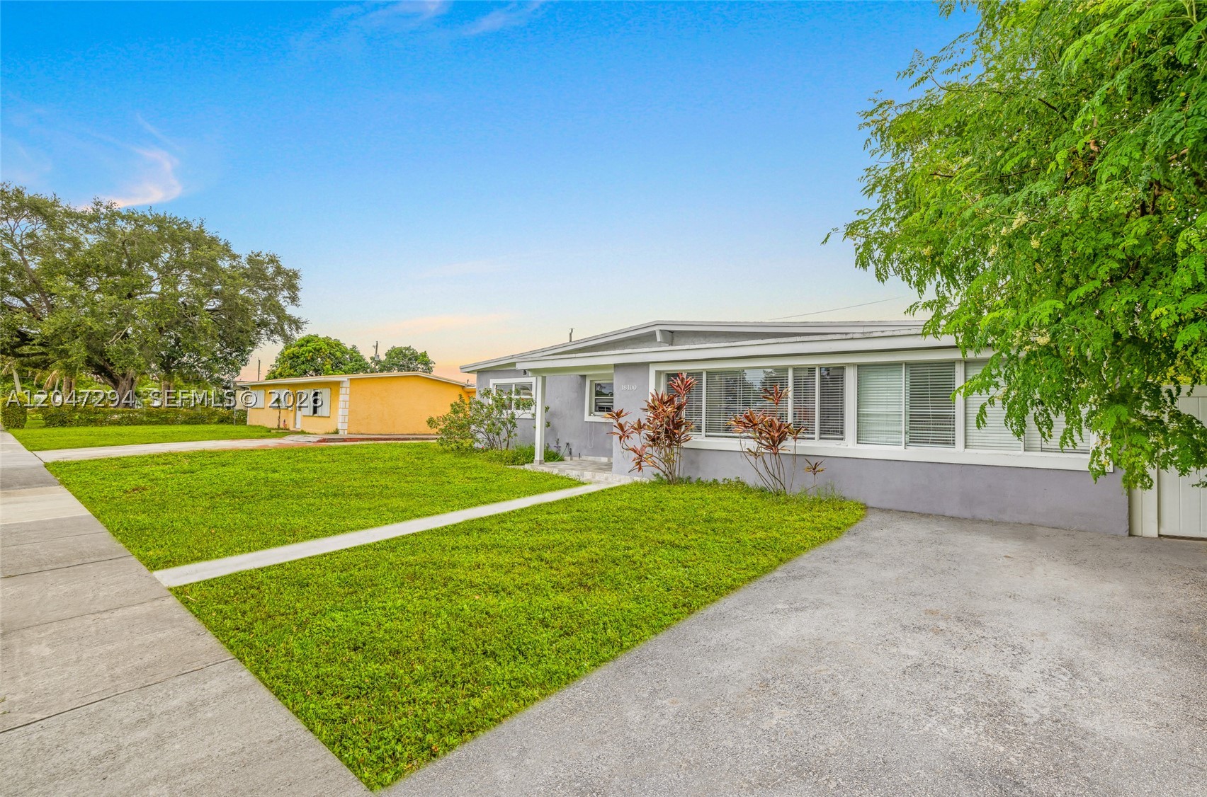 SCOTT LAKE MANOR SEC 1 - Residential