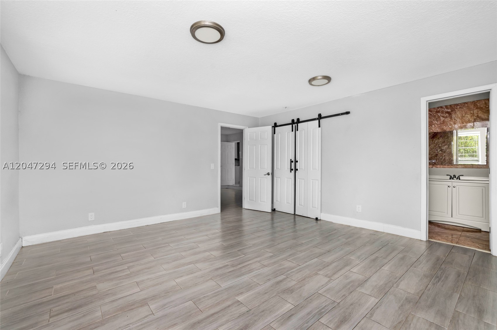 SCOTT LAKE MANOR SEC 1 - Residential