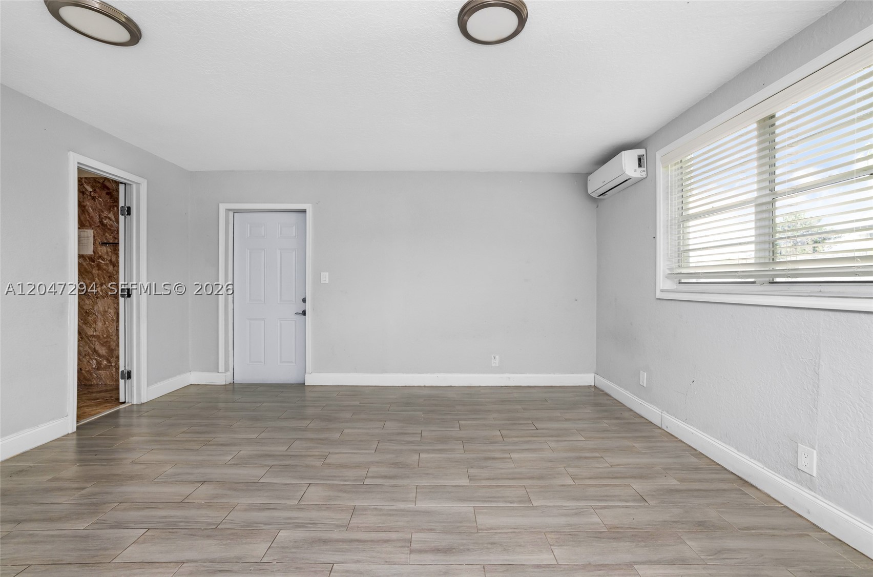 SCOTT LAKE MANOR SEC 1 - Residential