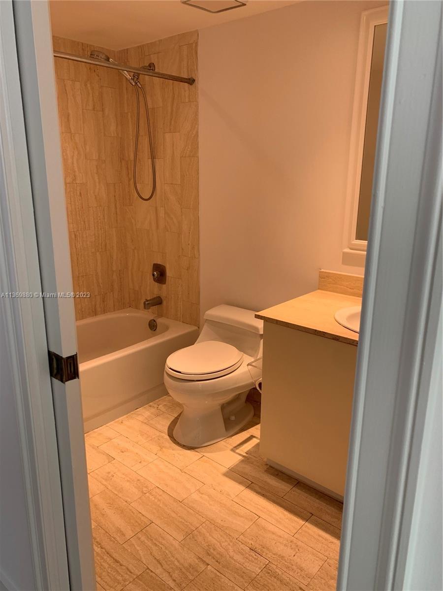 BAHIA MAR CONDO OF KEY BI - Residential Lease