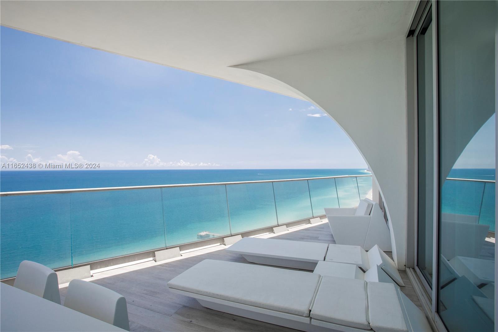 JADE SIGNATURE CONDO - Residential