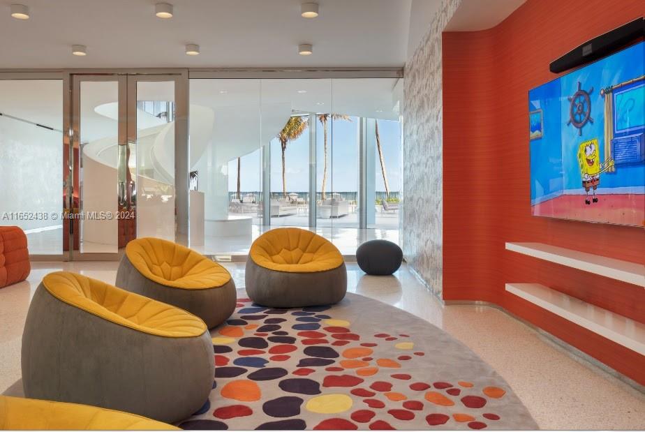JADE SIGNATURE CONDO - Residential