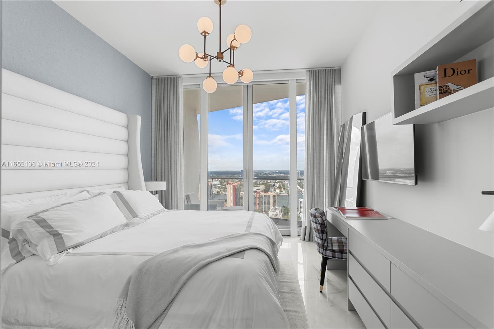 JADE SIGNATURE CONDO - Residential
