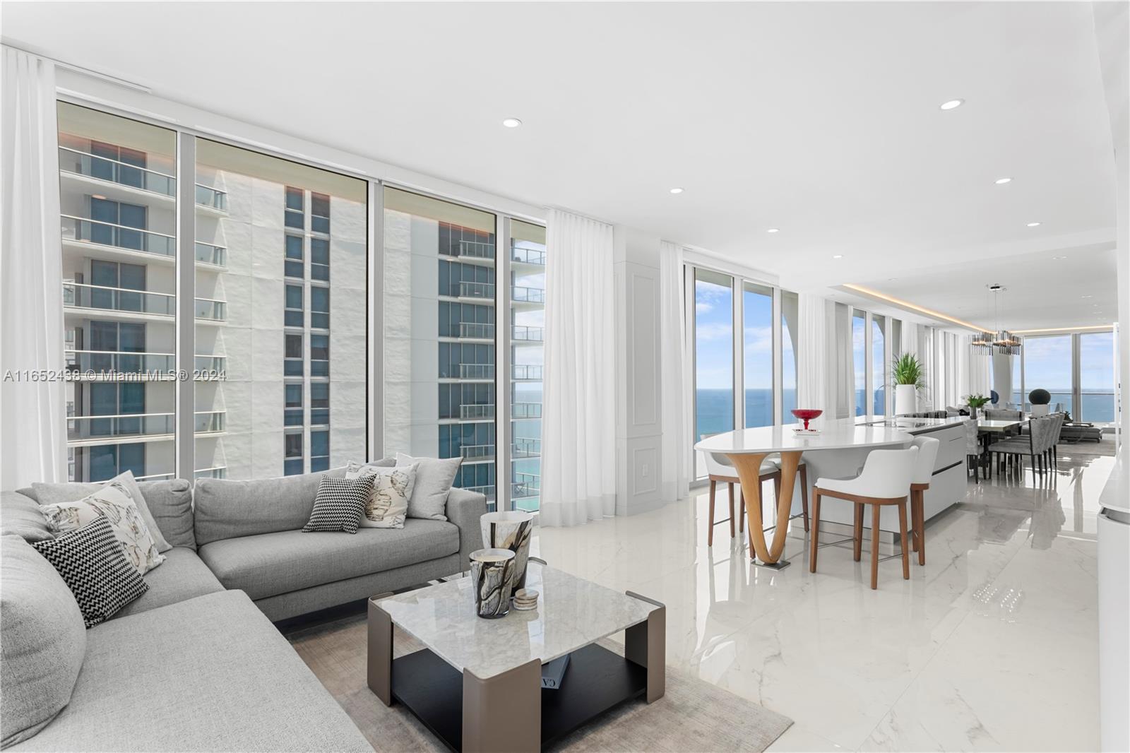 JADE SIGNATURE CONDO - Residential