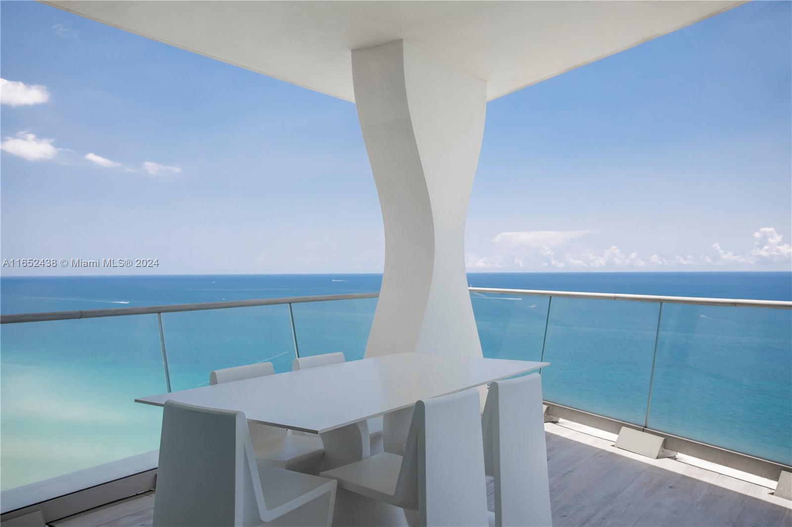 JADE SIGNATURE CONDO - Residential