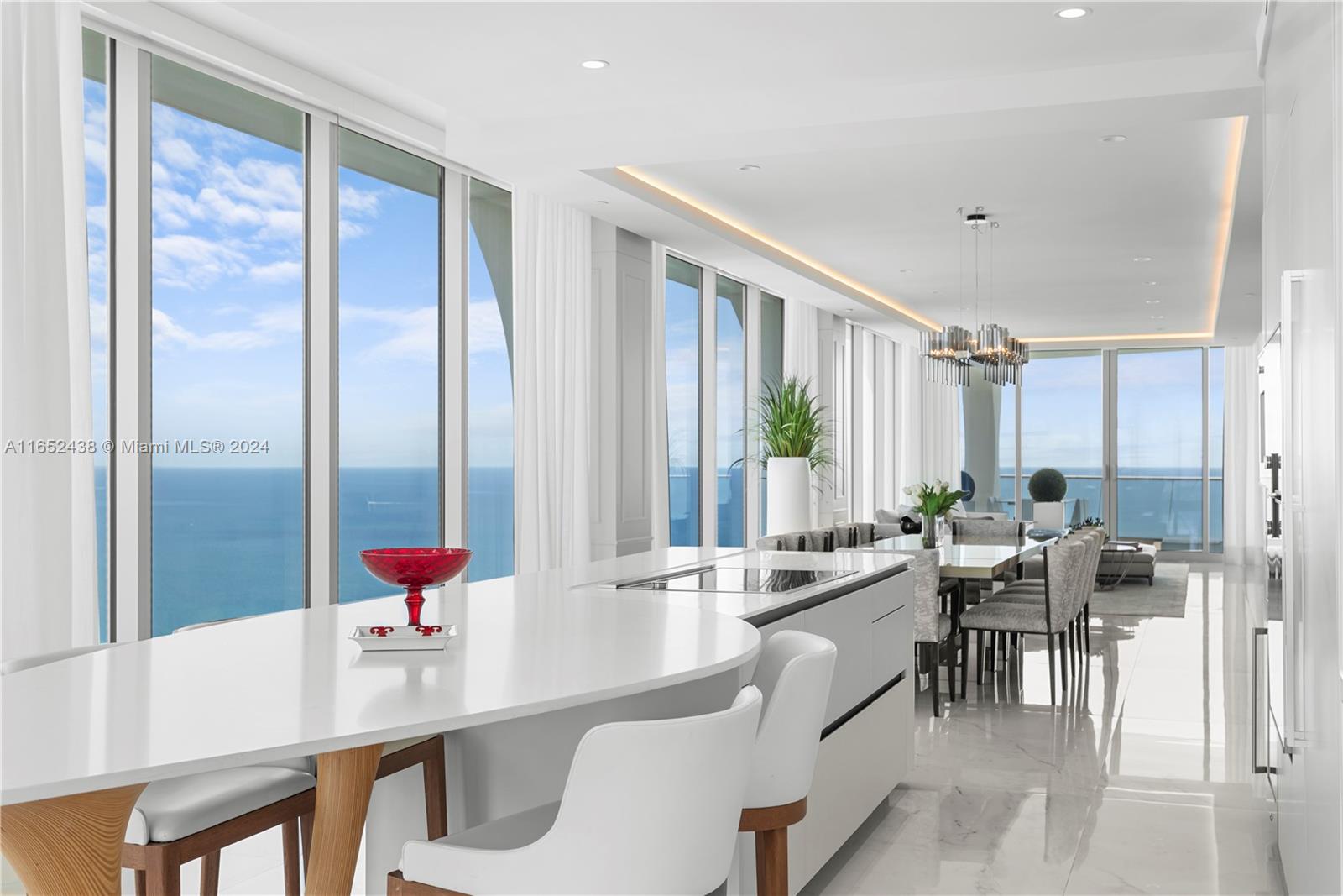 JADE SIGNATURE CONDO - Residential