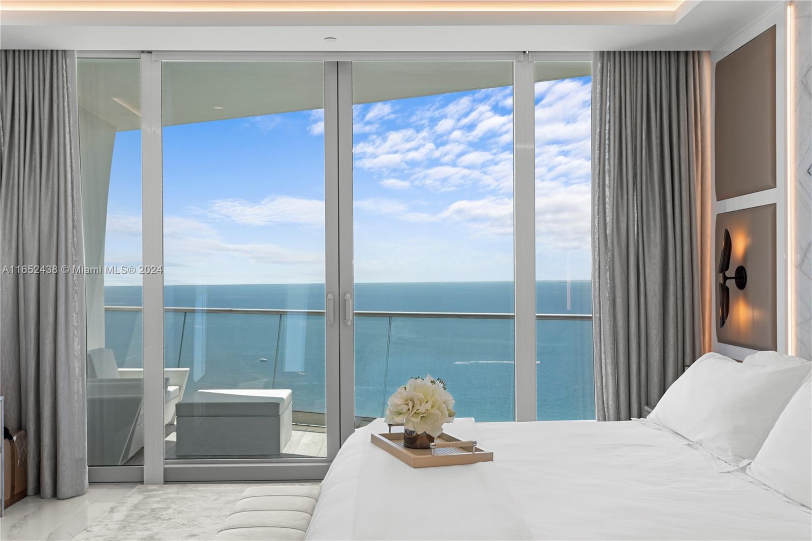 JADE SIGNATURE CONDO - Residential