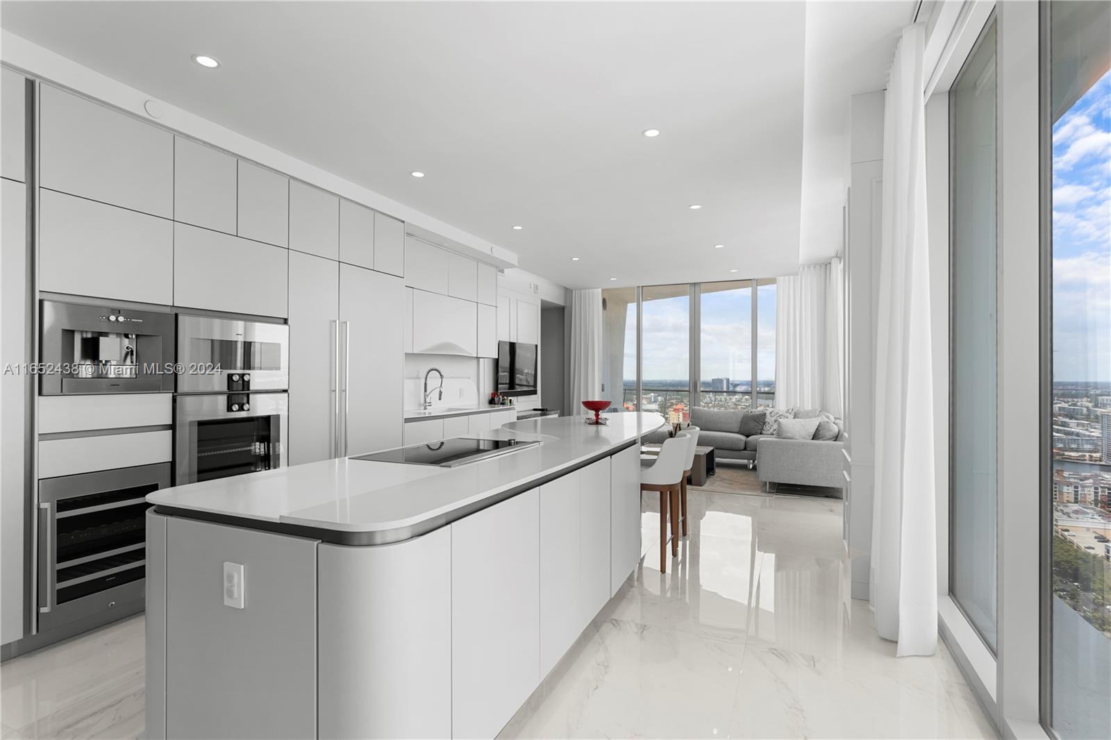 JADE SIGNATURE CONDO - Residential