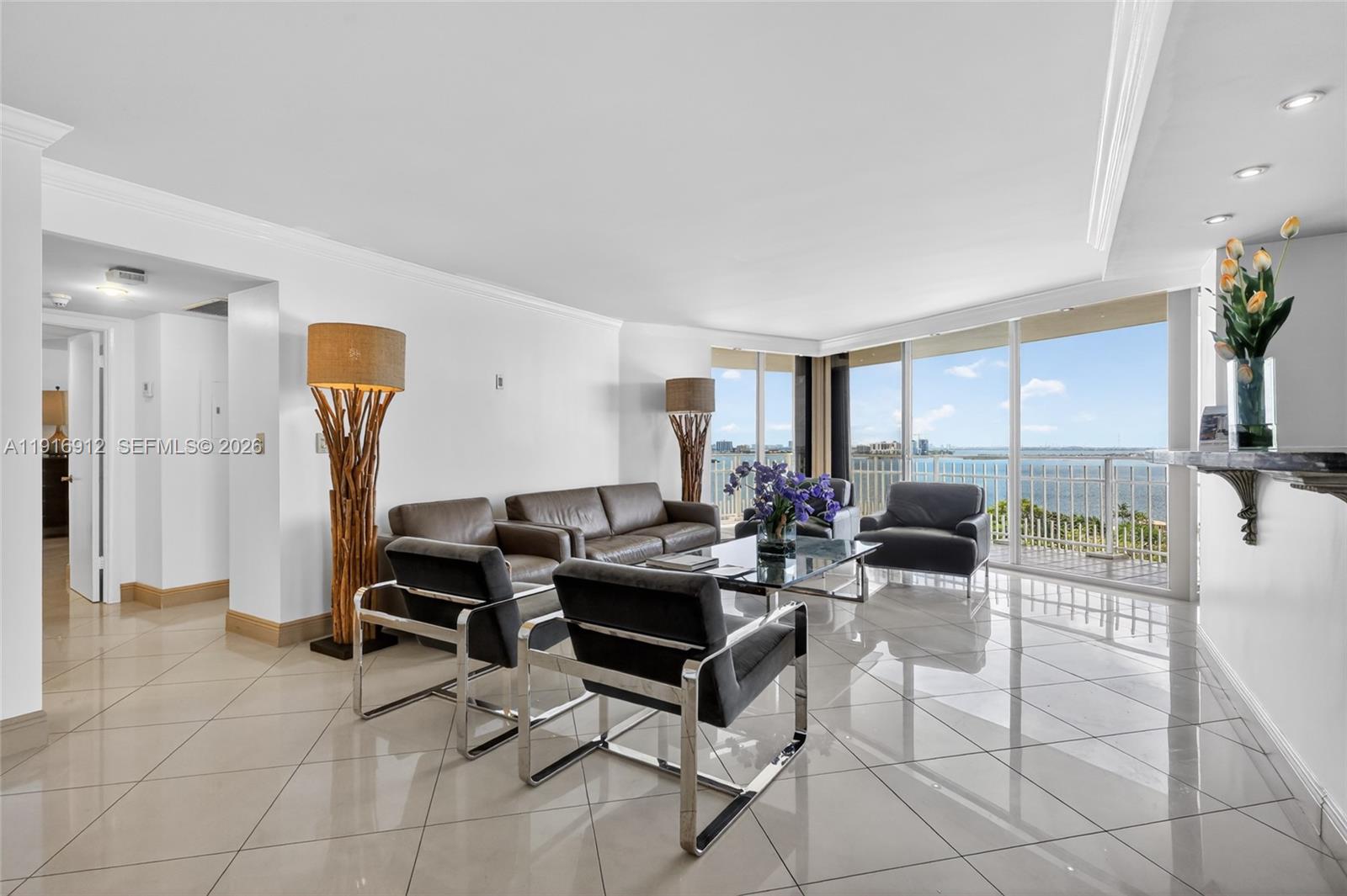 THE TOWERS OF QUAYSIDE CO - Residential