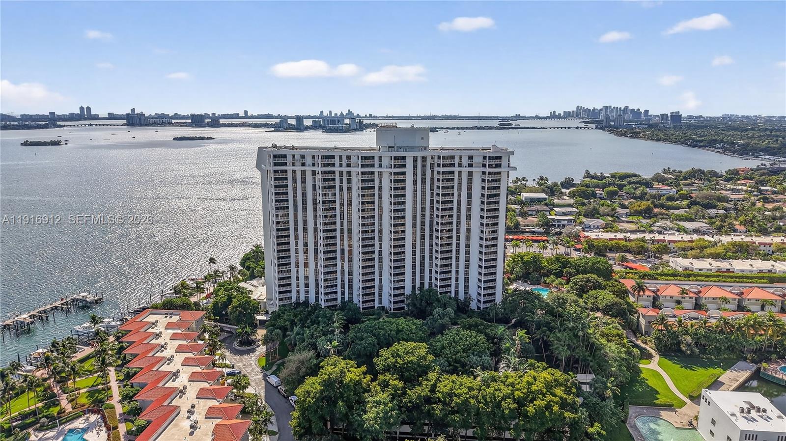 THE TOWERS OF QUAYSIDE CO - Residential