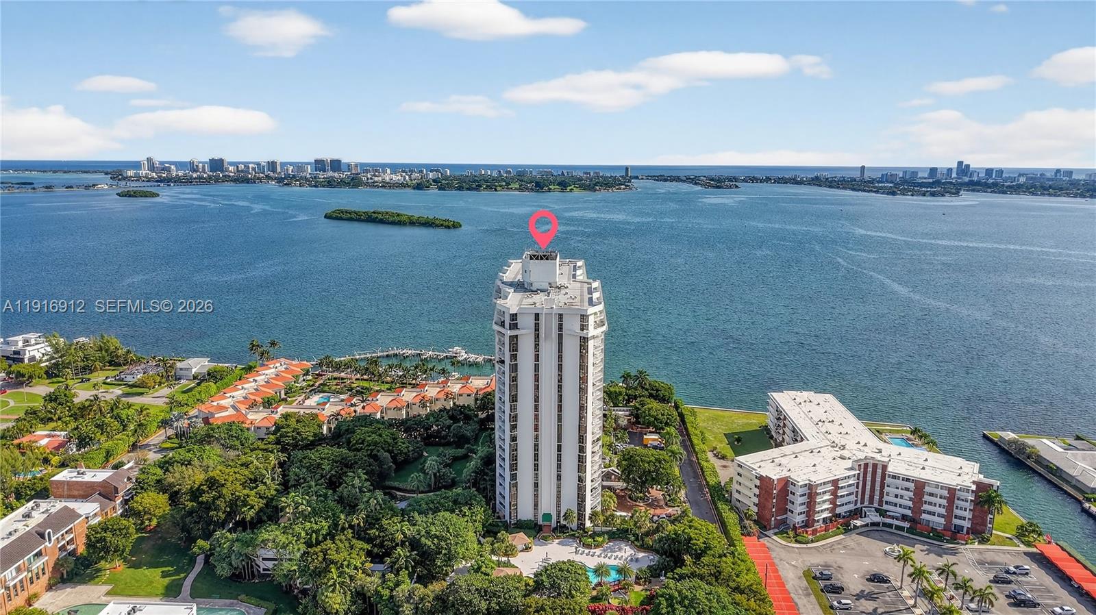 THE TOWERS OF QUAYSIDE CO - Residential