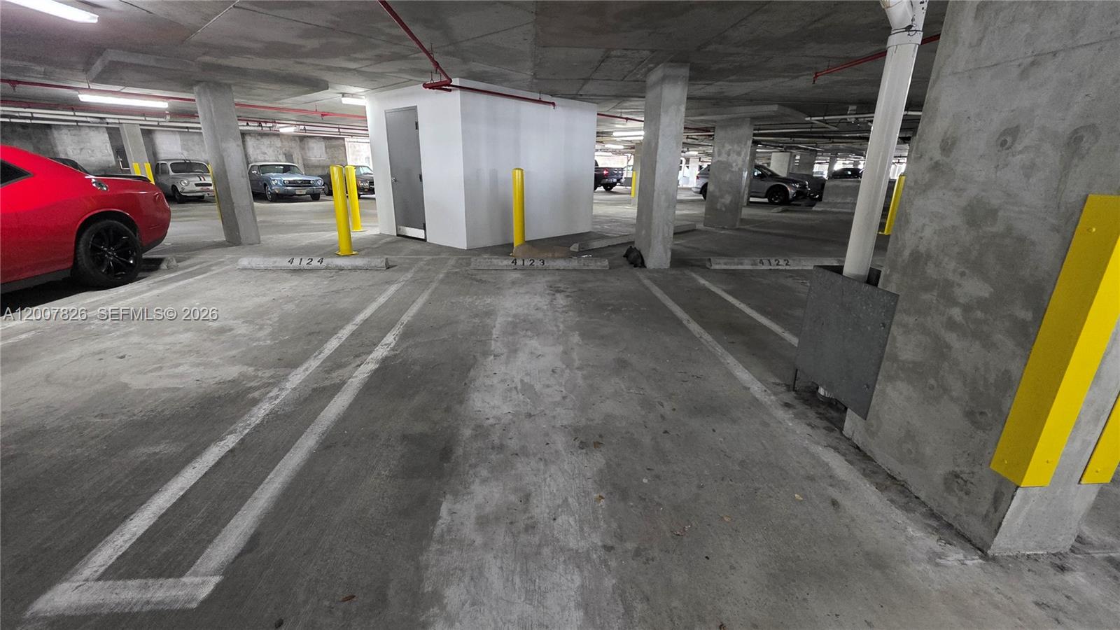 360 CONDO A - Residential