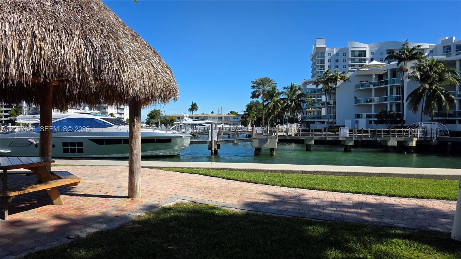 360 CONDO A - Residential