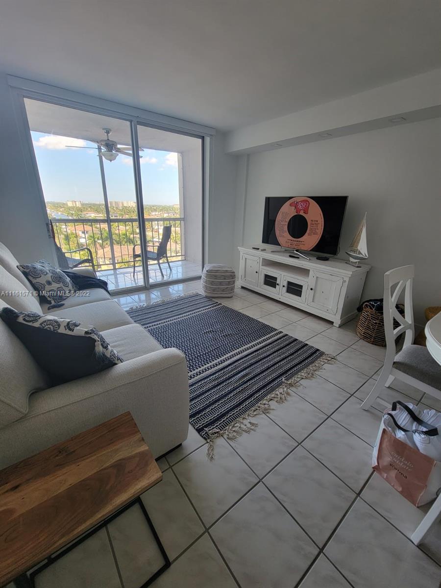 DELPHI TOWERS CONDO - Residential Lease
