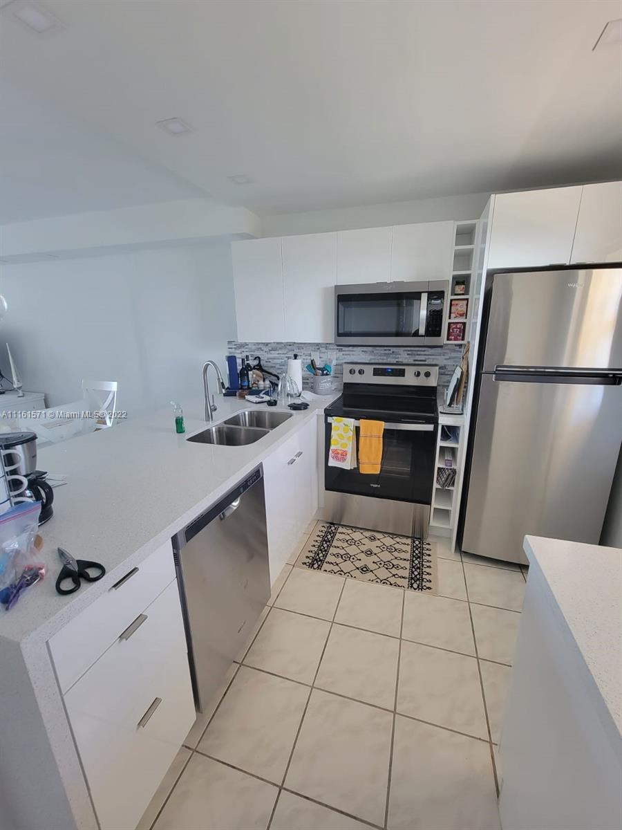 DELPHI TOWERS CONDO - Residential Lease