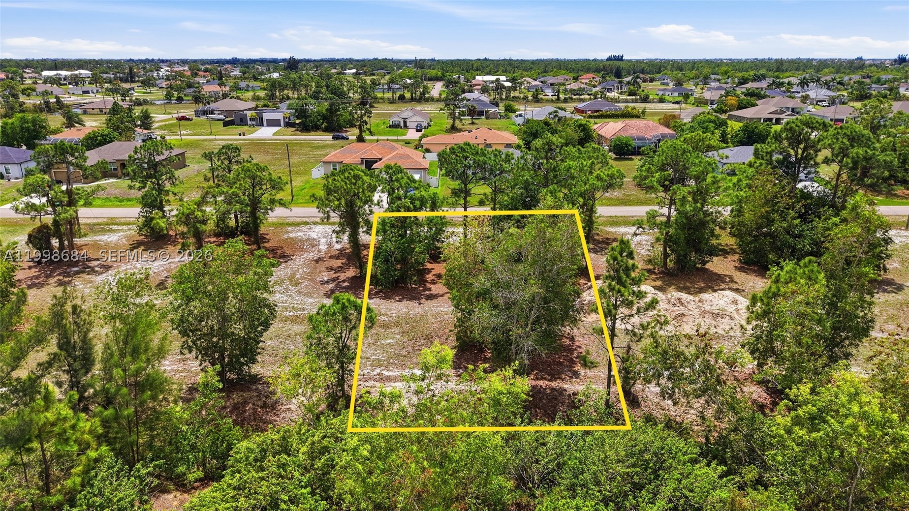 CAPE CORAL - Land