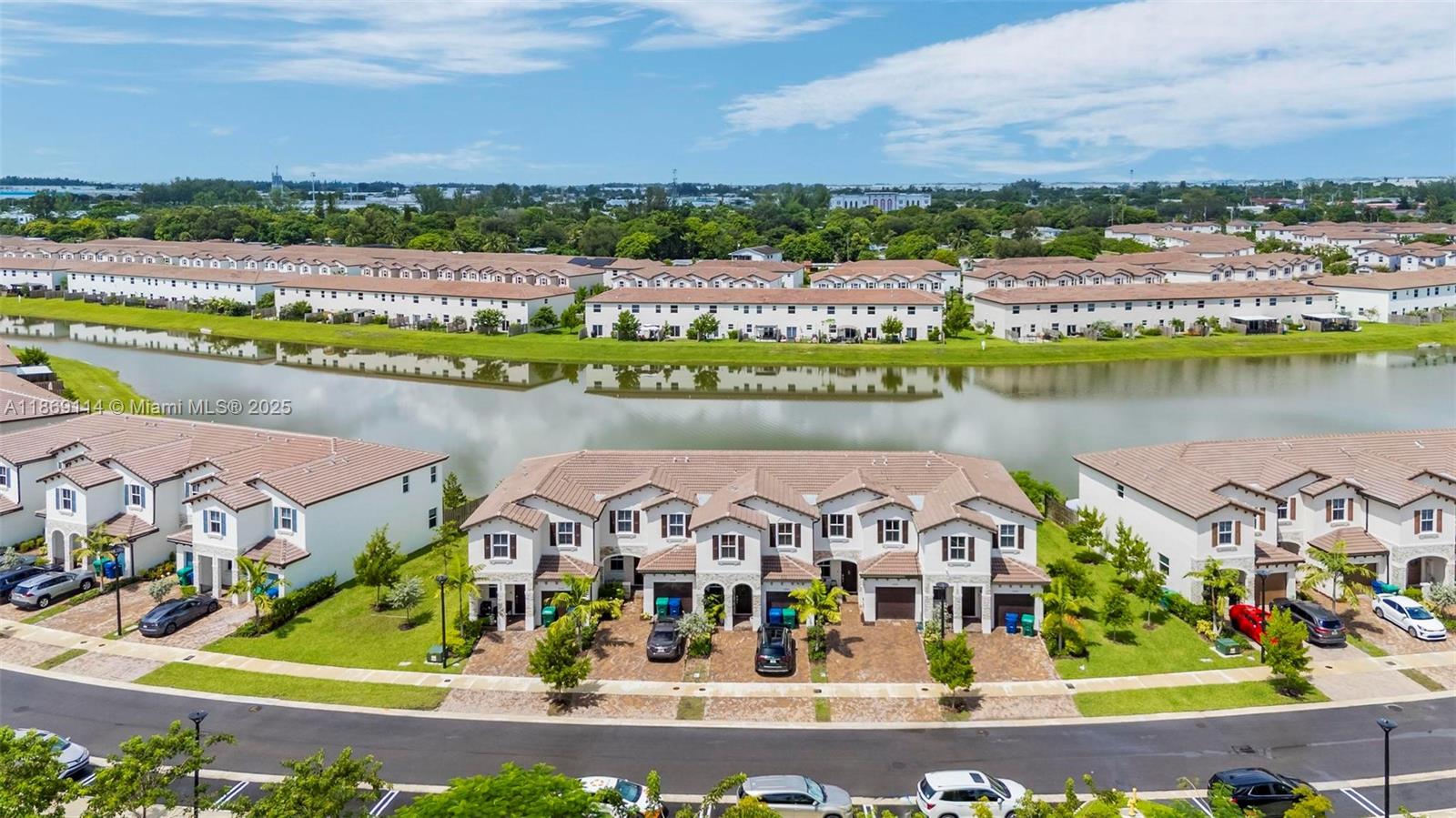 GOLF PARK SEC 1 - Residential