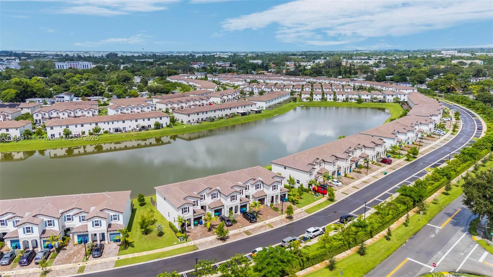 GOLF PARK SEC 1 - Residential