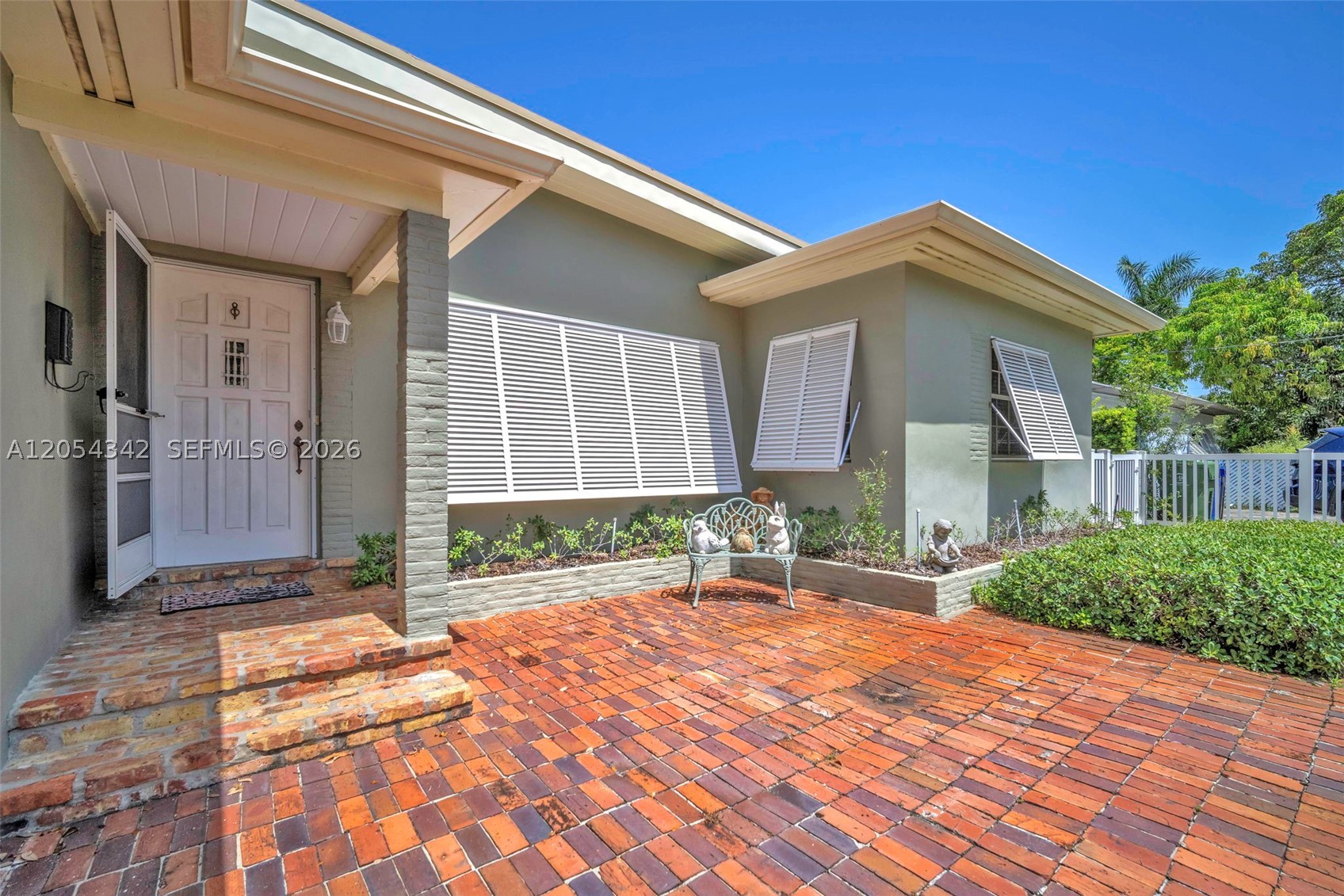 Tarpon River - Residential