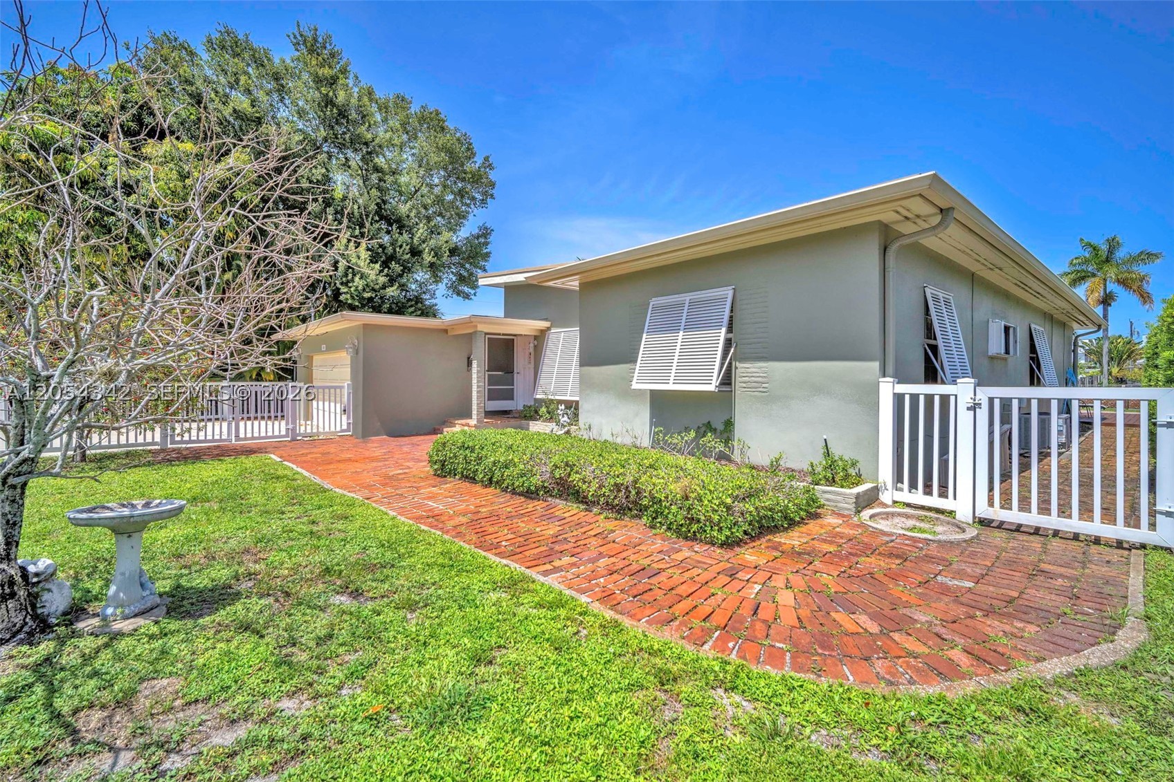 Tarpon River - Residential