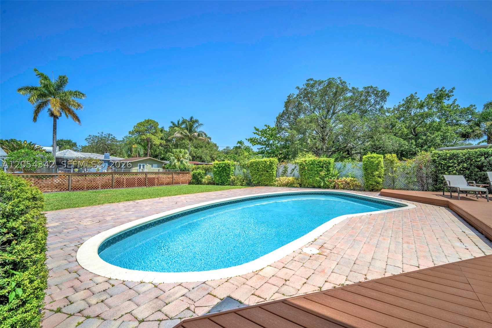 Tarpon River - Residential