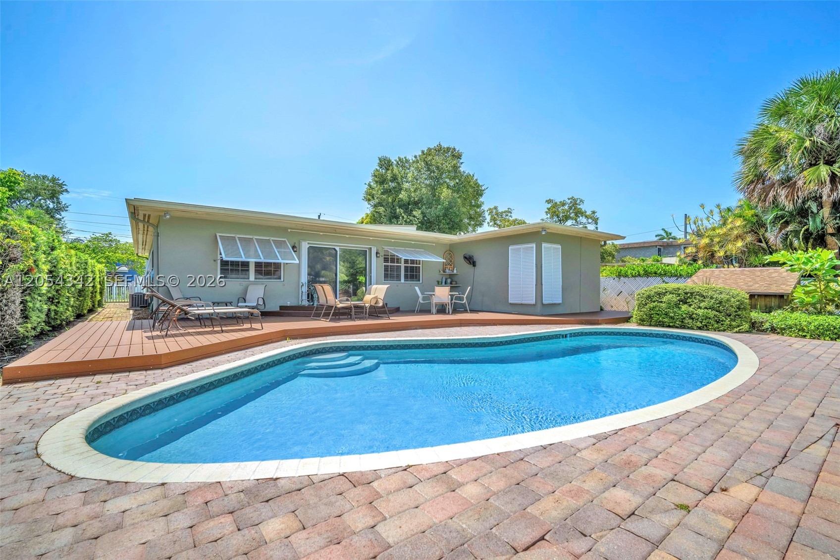Tarpon River - Residential