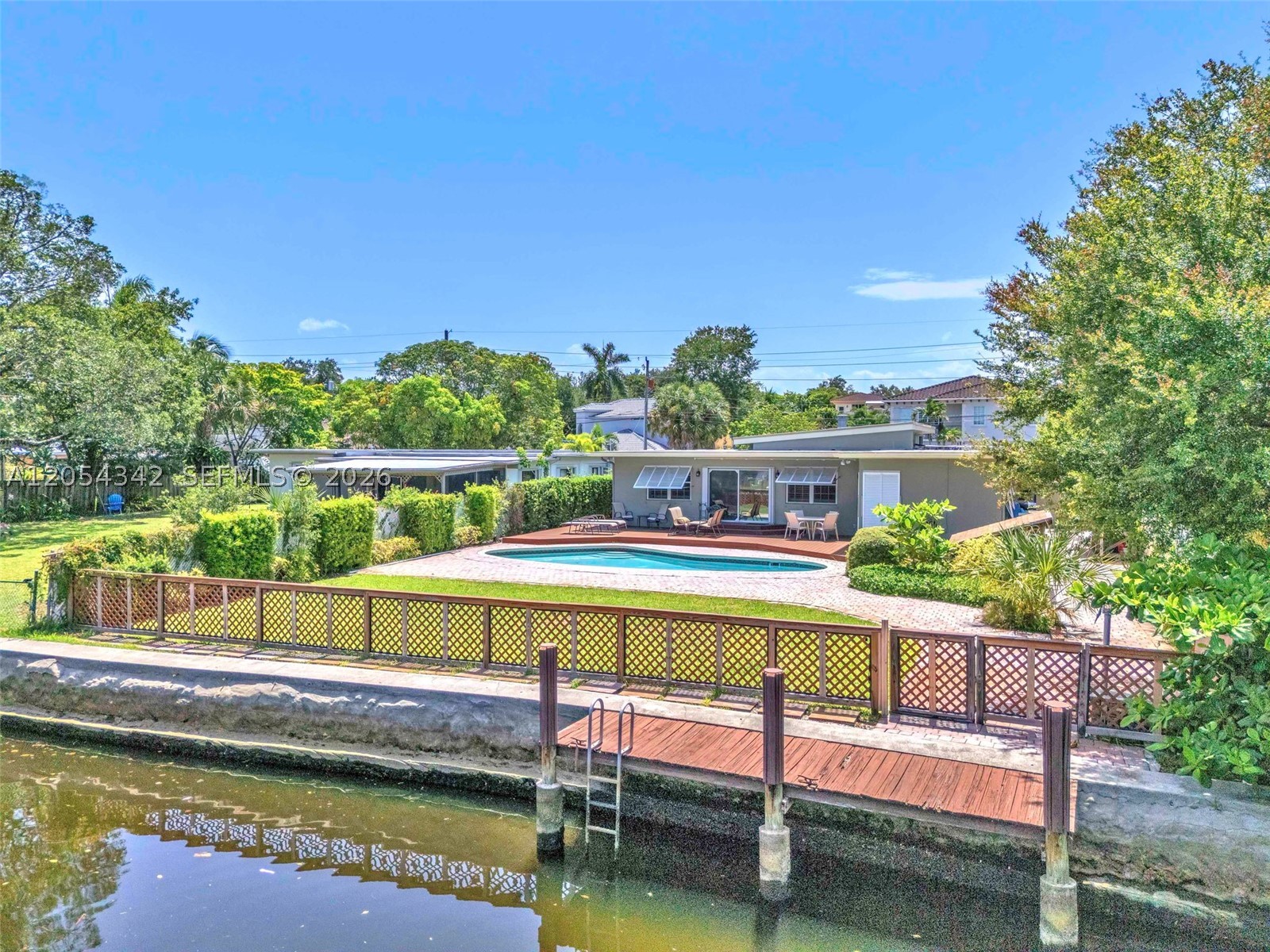 Tarpon River - Residential