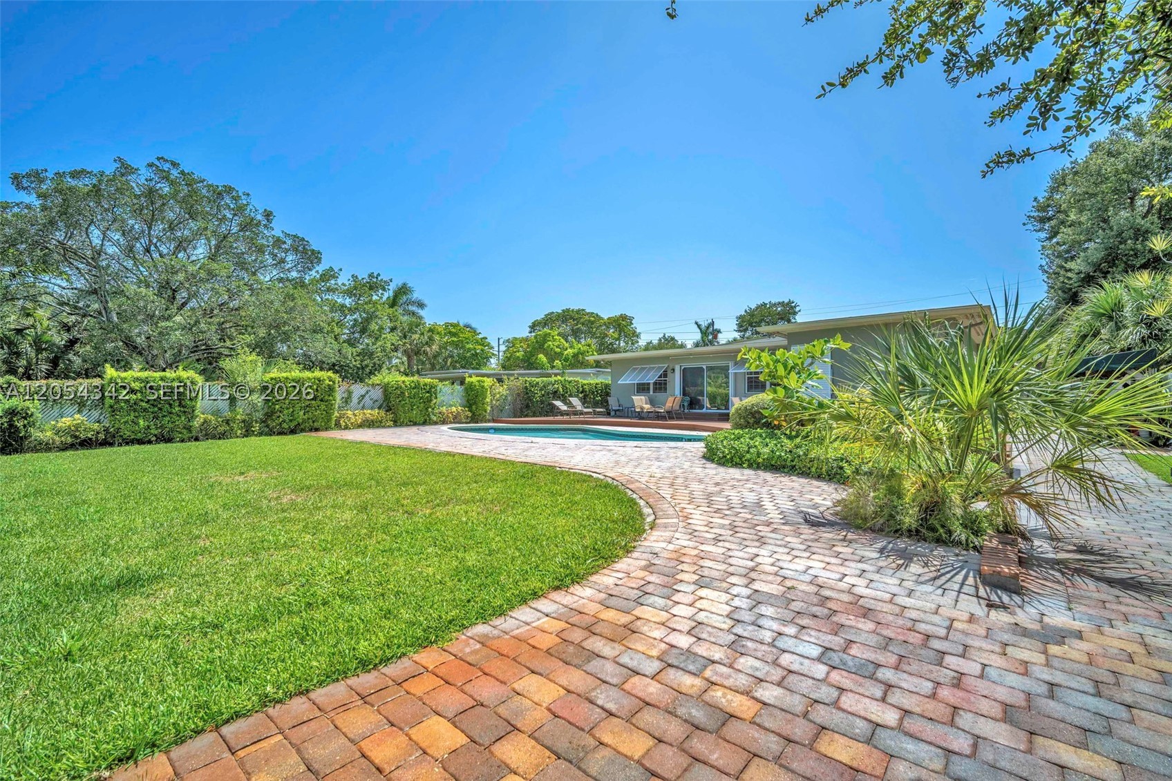 Tarpon River - Residential