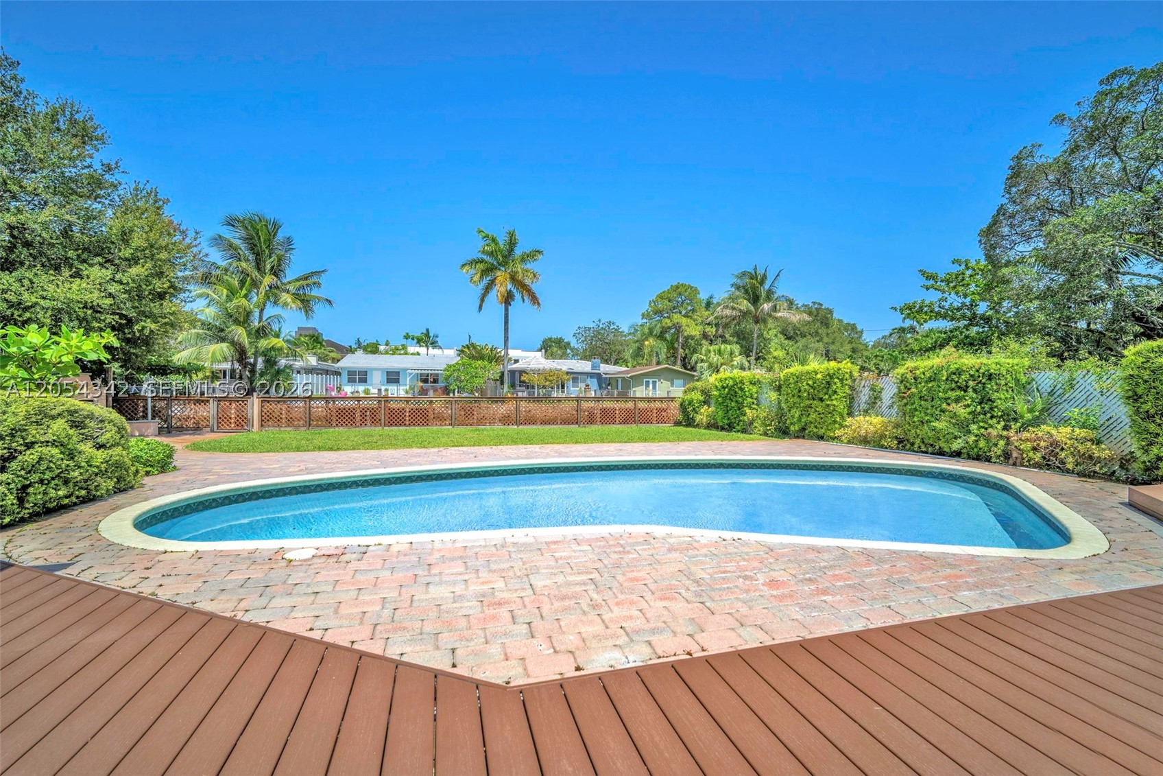 Tarpon River - Residential