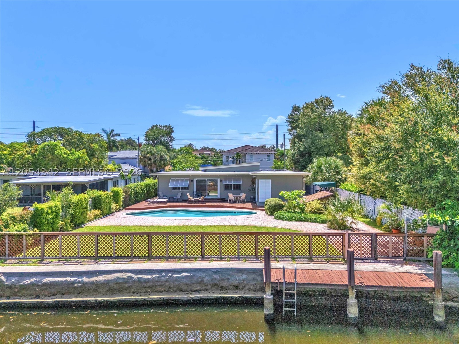 Tarpon River - Residential