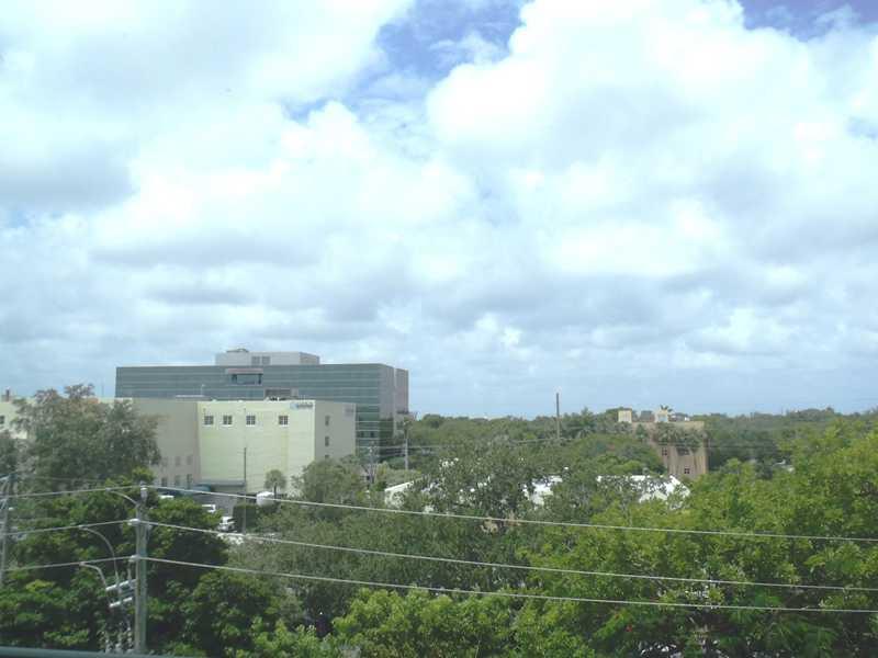 VALENCIA CONDO - Residential Lease