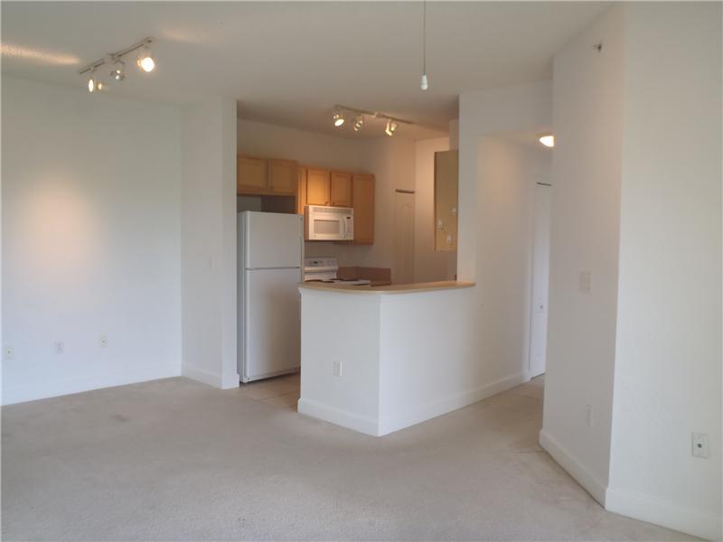 VALENCIA CONDO - Residential Lease