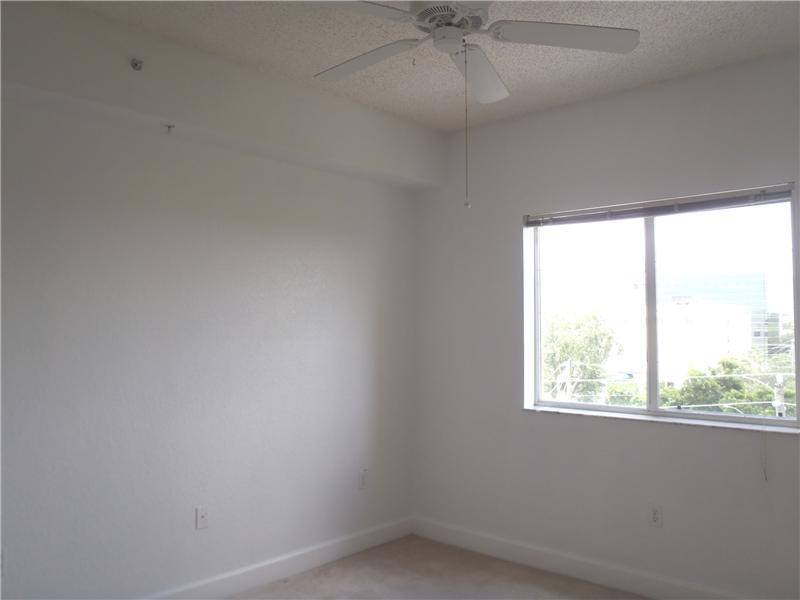 VALENCIA CONDO - Residential Lease