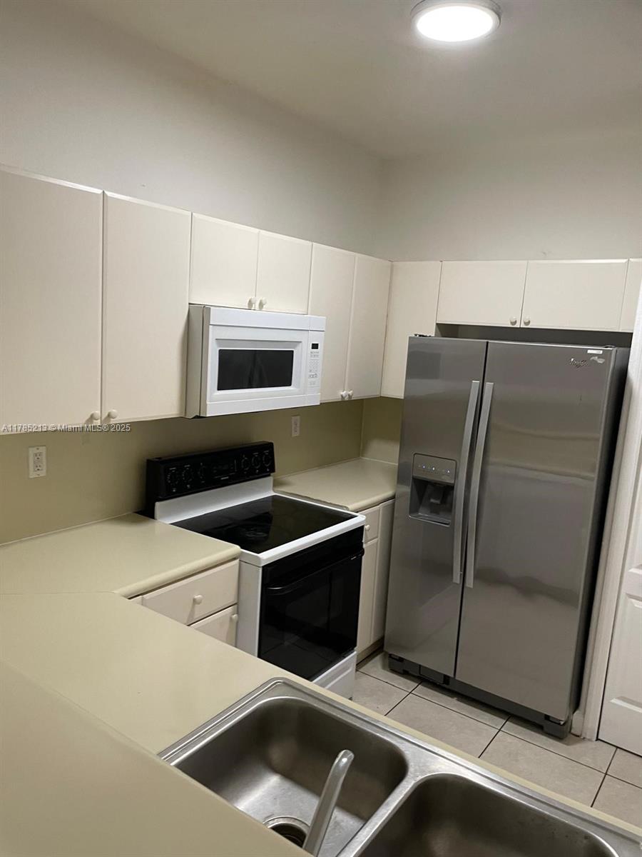 SHOMA CONDO AT KEYS COVE - Residential Lease