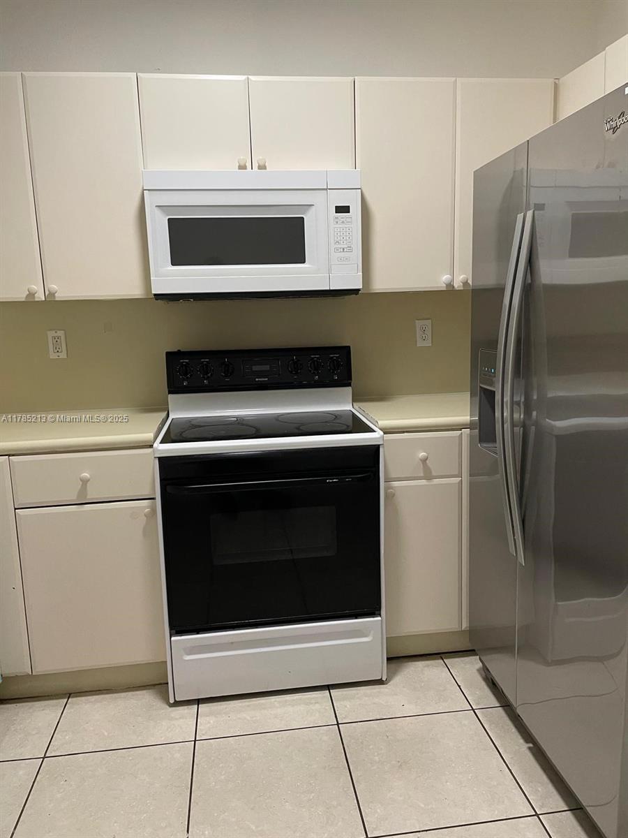 SHOMA CONDO AT KEYS COVE - Residential Lease