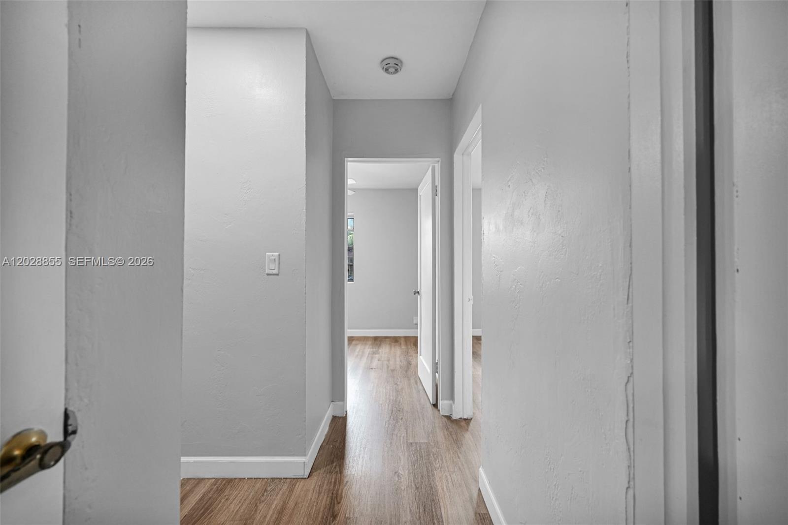 NO MIAMI BEACH MANOR - Residential