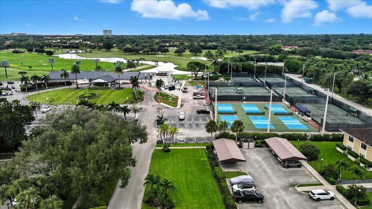 LAGO MAR EAST LODGE CONDO - Residential