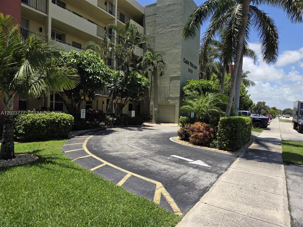 CASA VERANO CONDO - Residential
