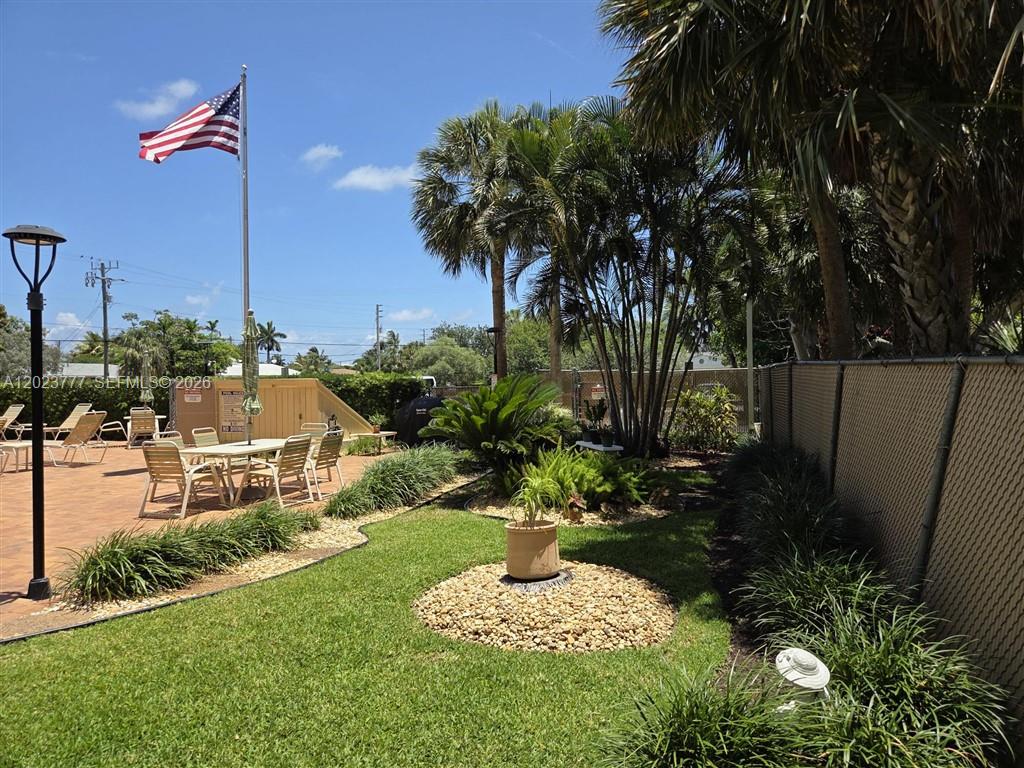 CASA VERANO CONDO - Residential