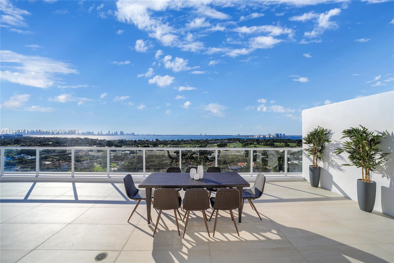 5600 CONDO - Residential