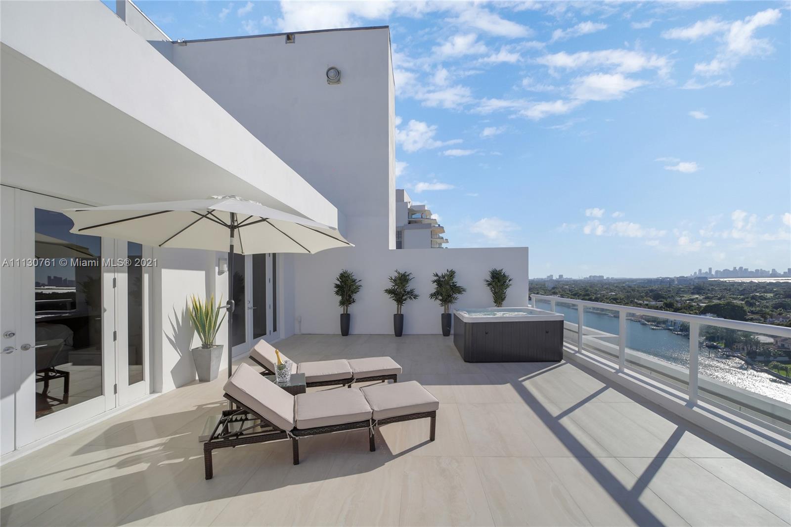 5600 CONDO - Residential
