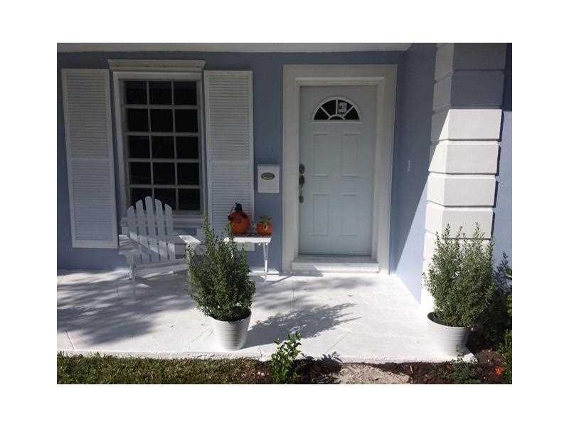 26-27 55 40   .35 AC PALM - Residential Lease