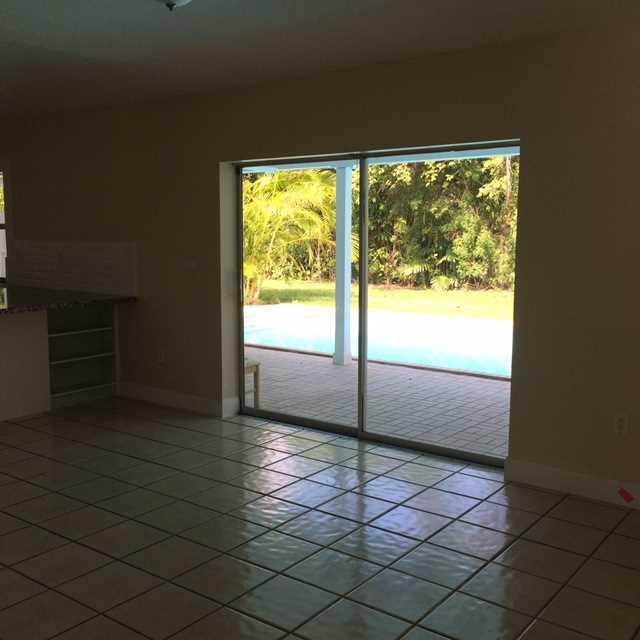 26-27 55 40   .35 AC PALM - Residential Lease