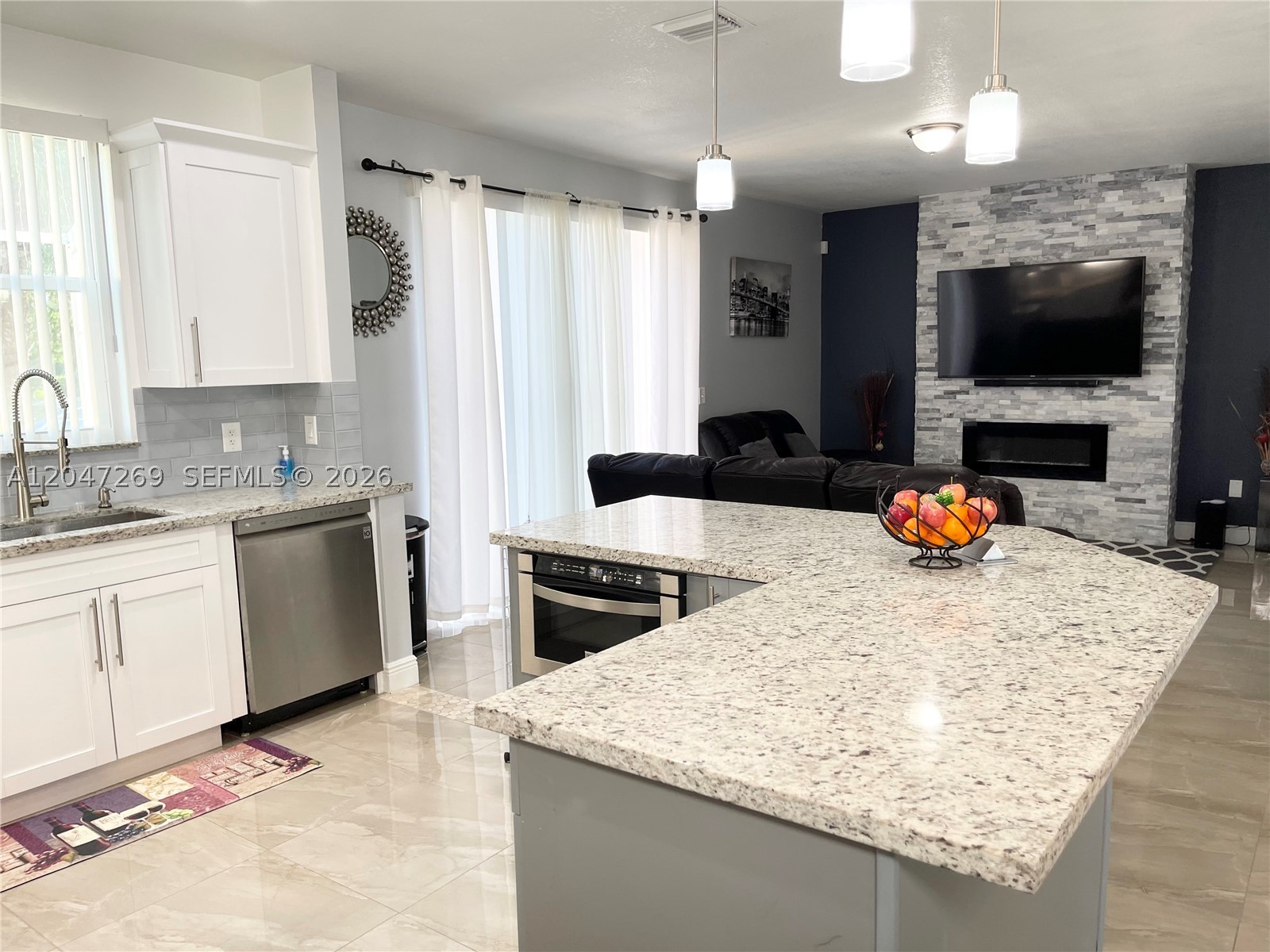 RAMBLEWOOD SOUTH - Residential Lease